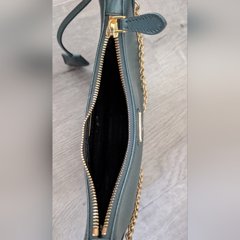 Prada Green Leather Women's Bag - Picture 3 of 6